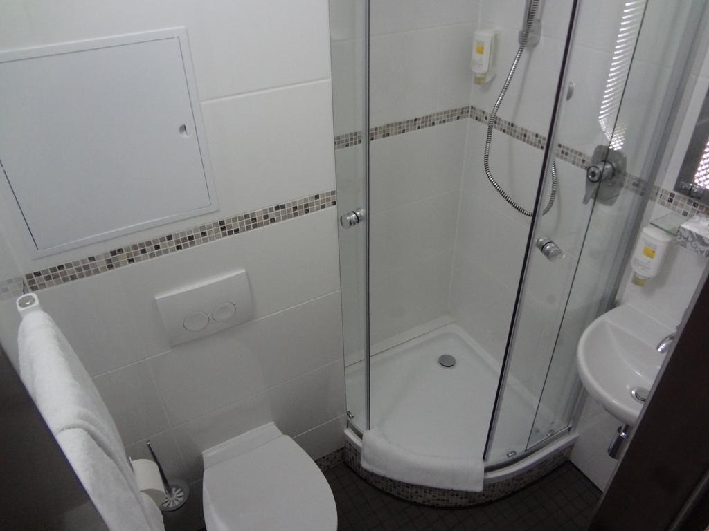 Hotel Mainbogen Offenbach am Main Екстер'єр фото