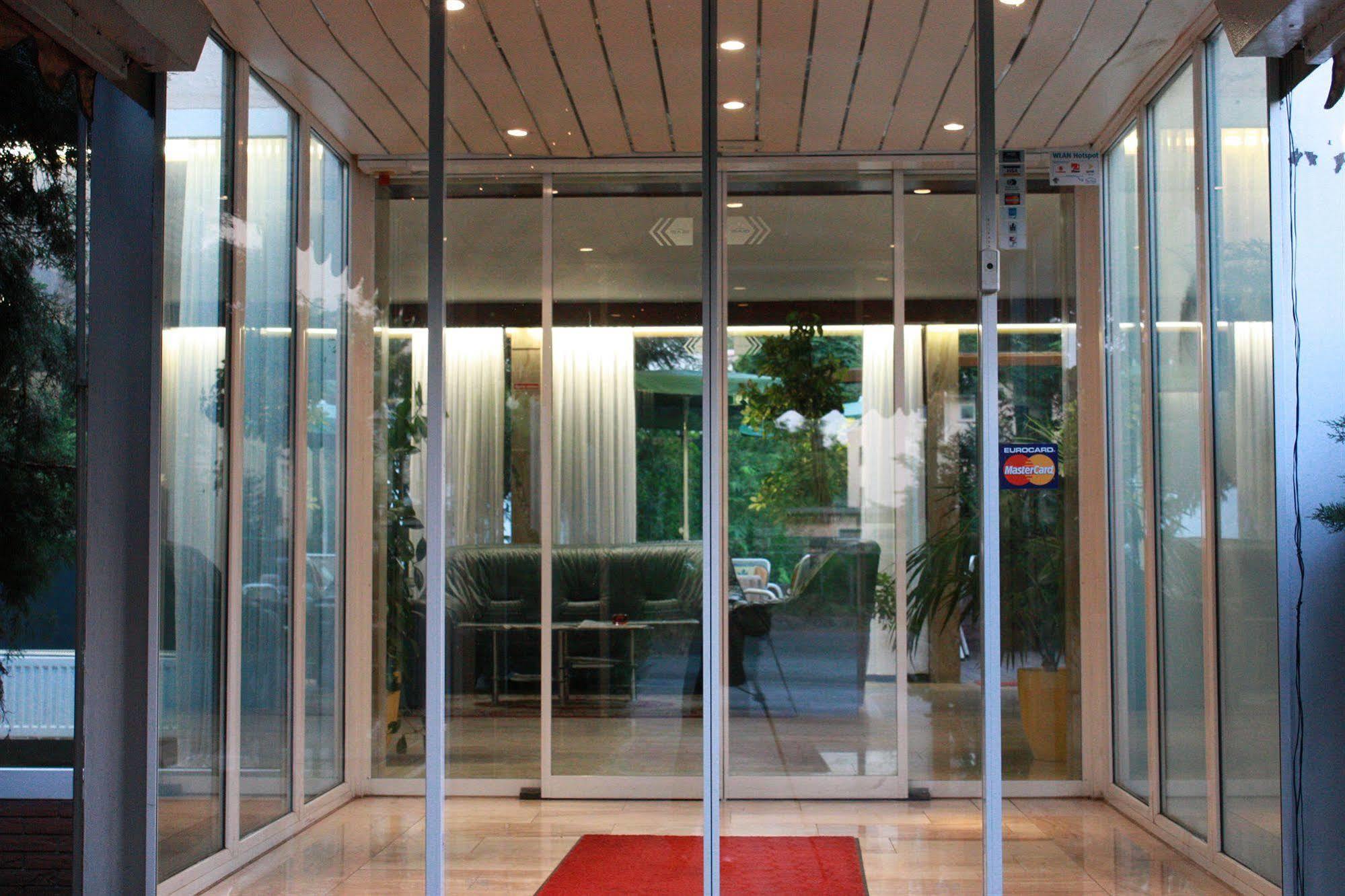 Hotel Mainbogen Offenbach am Main Екстер'єр фото