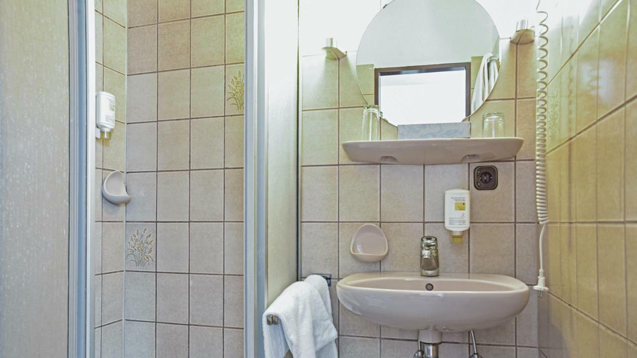 Hotel Mainbogen Offenbach am Main Екстер'єр фото