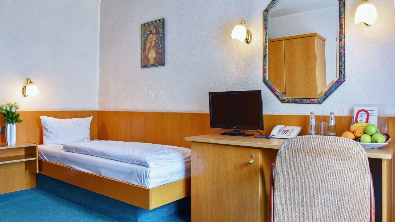 Hotel Mainbogen Offenbach am Main Екстер'єр фото