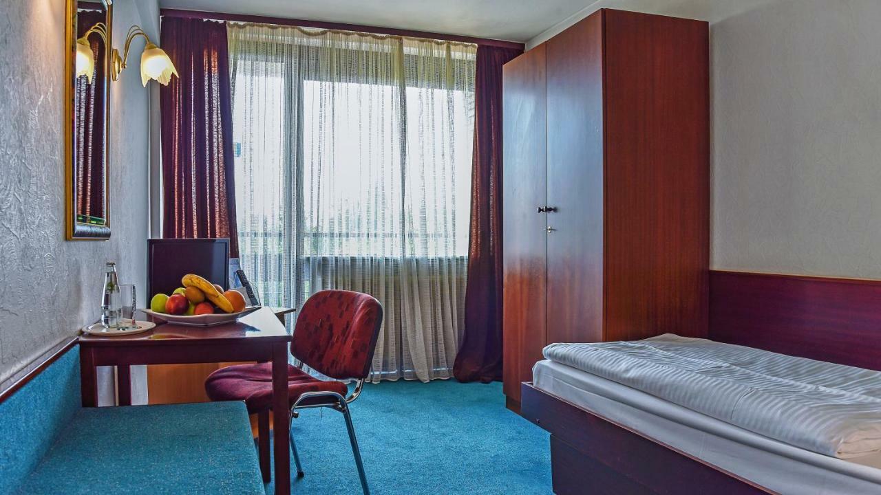 Hotel Mainbogen Offenbach am Main Екстер'єр фото
